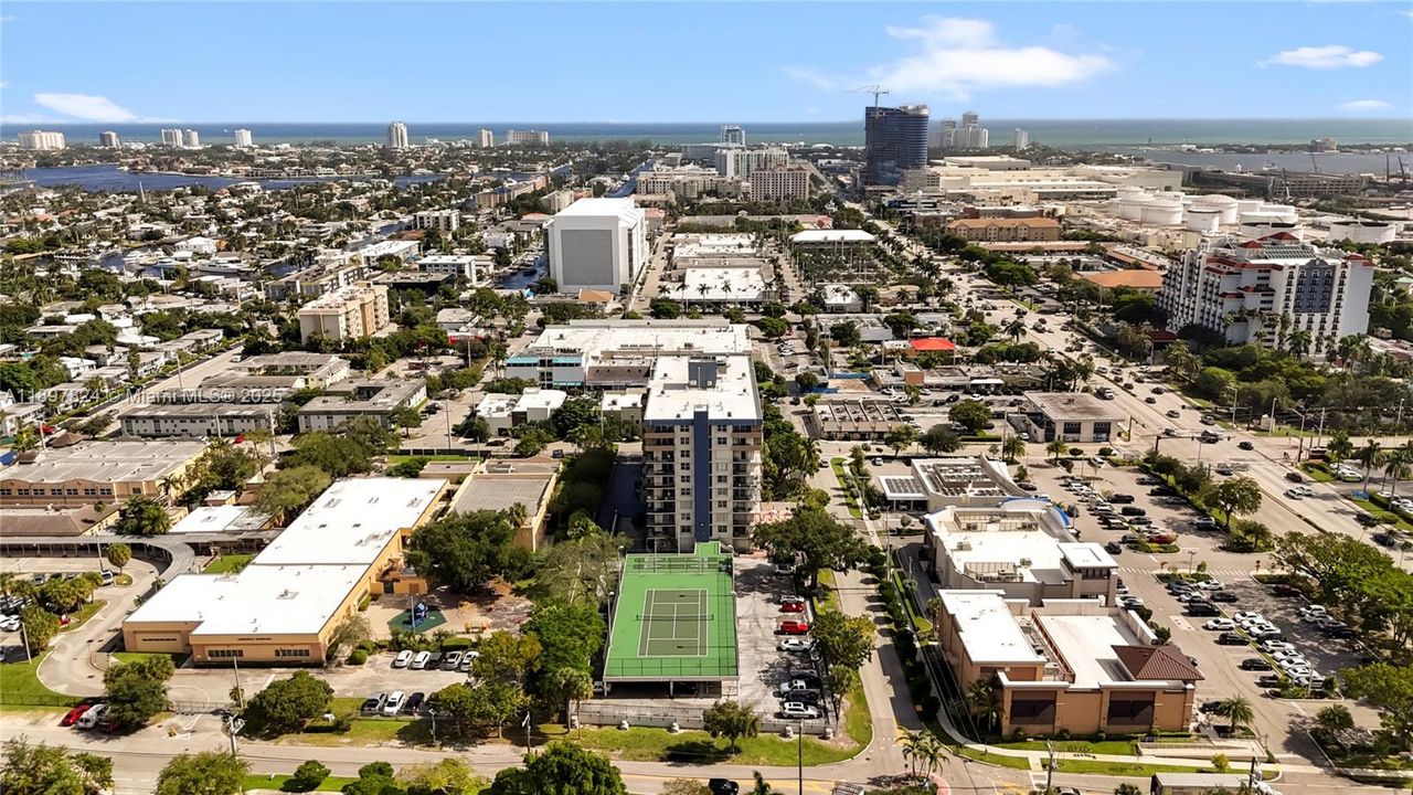 待售: $241,000 (1 贝兹, 1 浴室, 870 平方英尺)