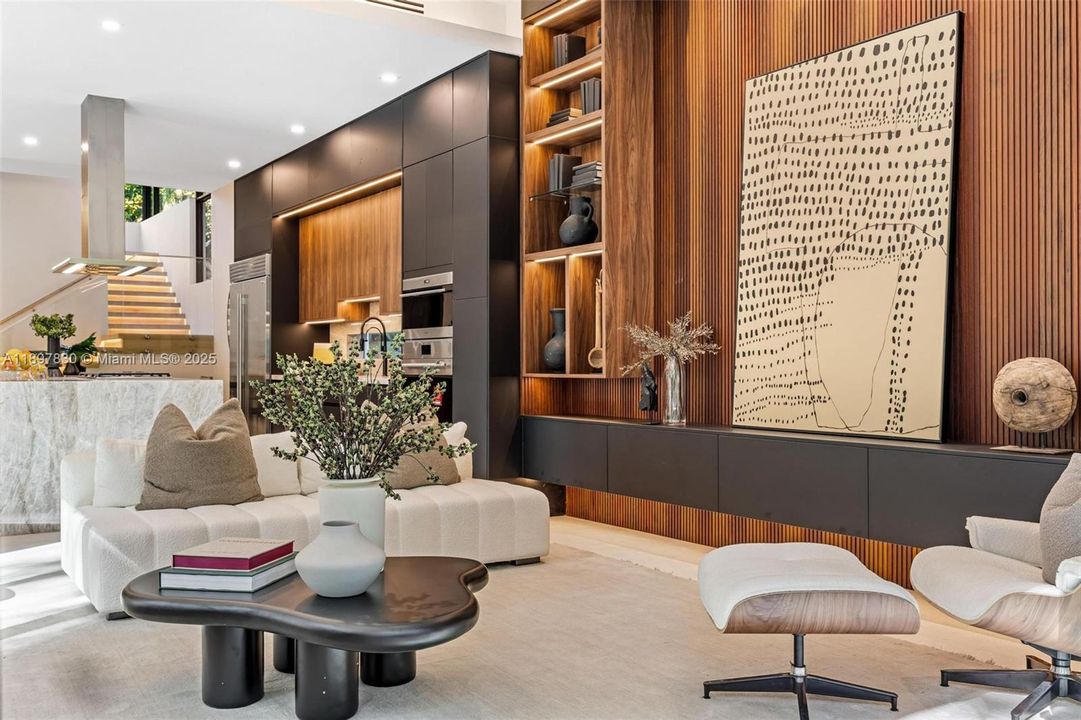 For Sale: $5,890,000 (5 beds, 5 baths, 4972 Square Feet)