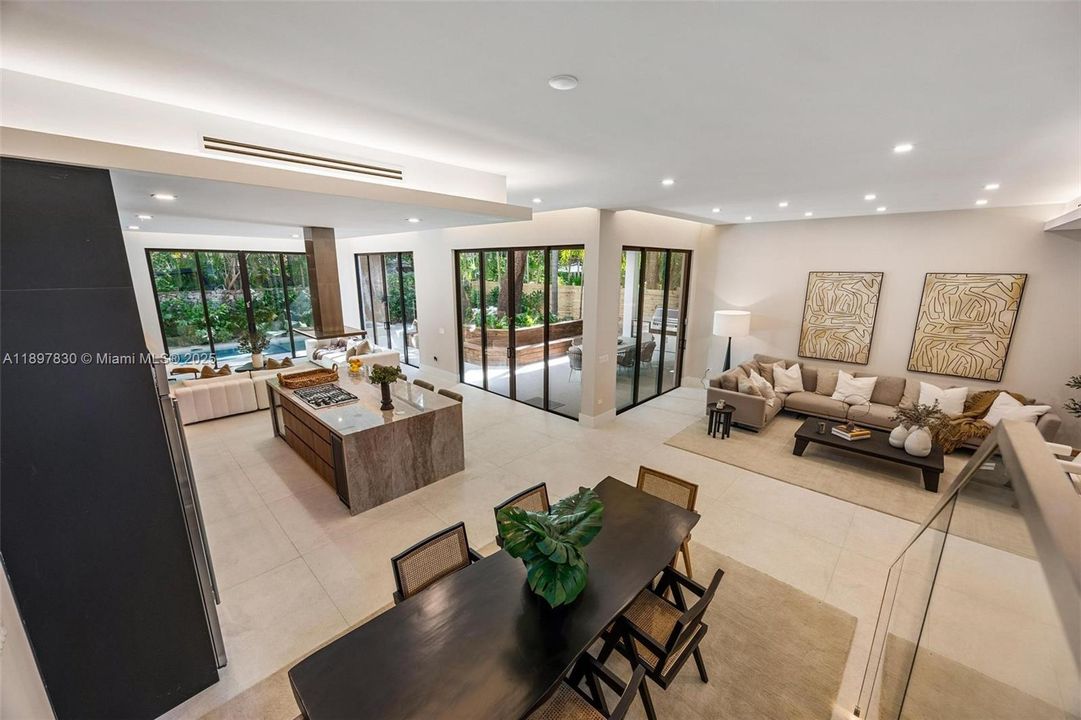 For Sale: $5,890,000 (5 beds, 5 baths, 4972 Square Feet)