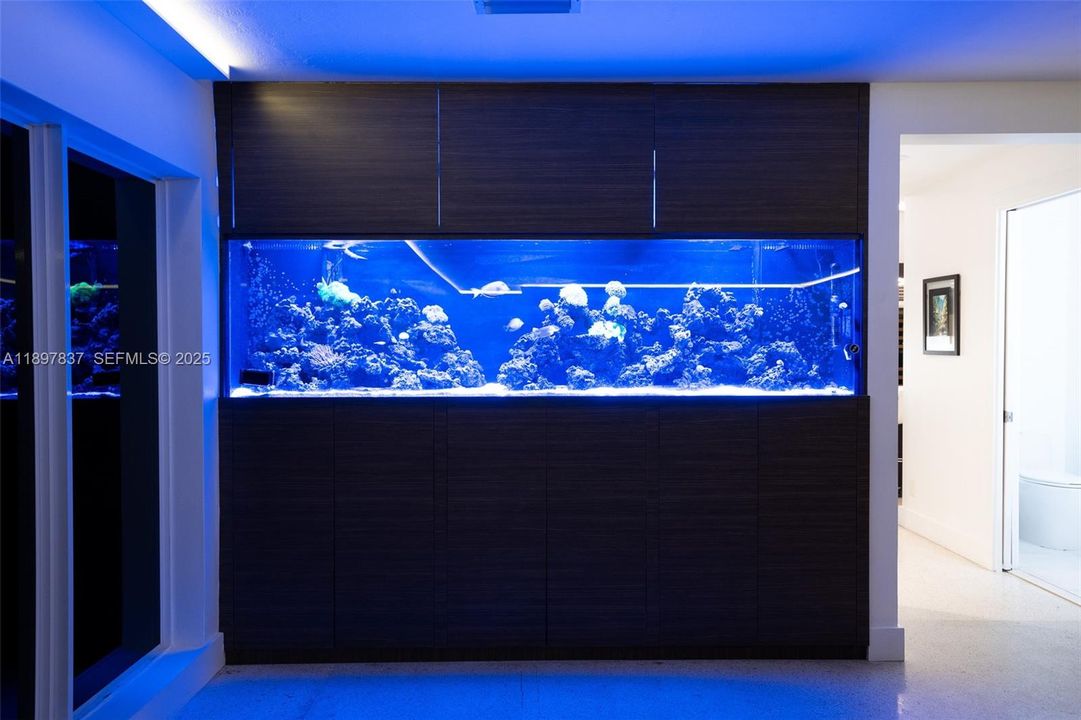 For Sale: $3,650,000 (3 beds, 3 baths, 2489 Square Feet)