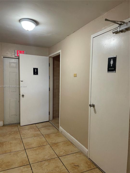 出租: $5,500 (0 贝兹, 0 浴室, 0 平方英尺)