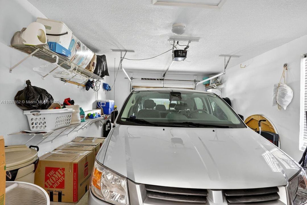 En Venta: $589,000 (4 camas, 4 baños, 2278 Pies cuadrados)