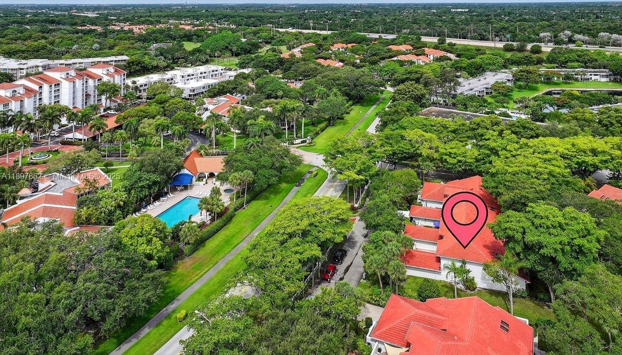 En Venta: $589,000 (4 camas, 4 baños, 2278 Pies cuadrados)