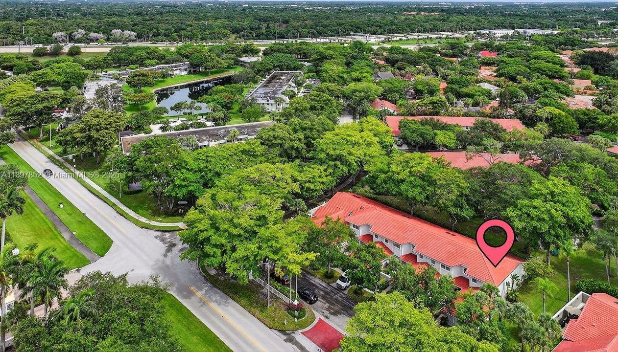 En Venta: $589,000 (4 camas, 4 baños, 2278 Pies cuadrados)