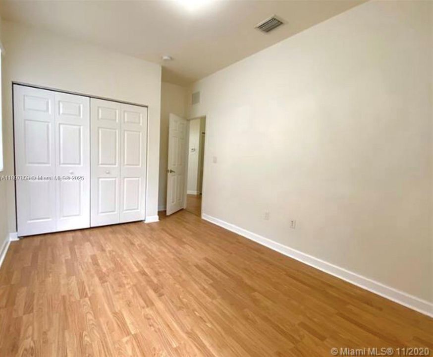 出租: $3,900 (3 贝兹, 2 浴室, 2021 平方英尺)