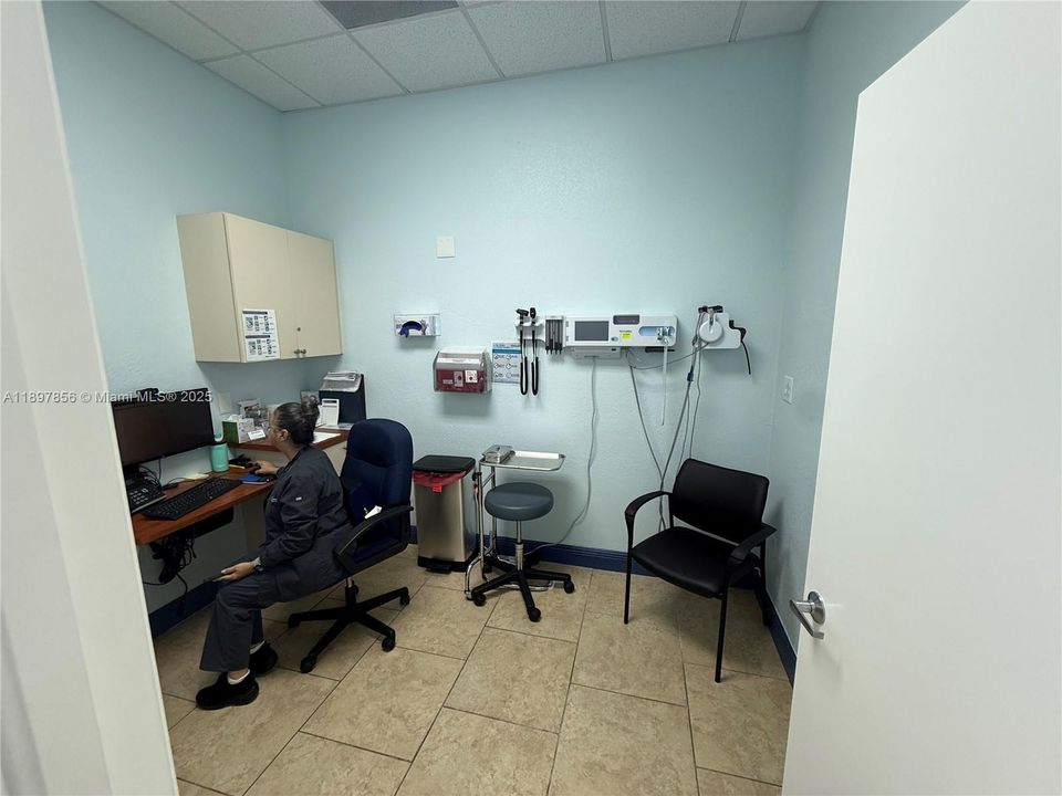 待售: $700,000 (0 贝兹, 0 浴室, 0 平方英尺)