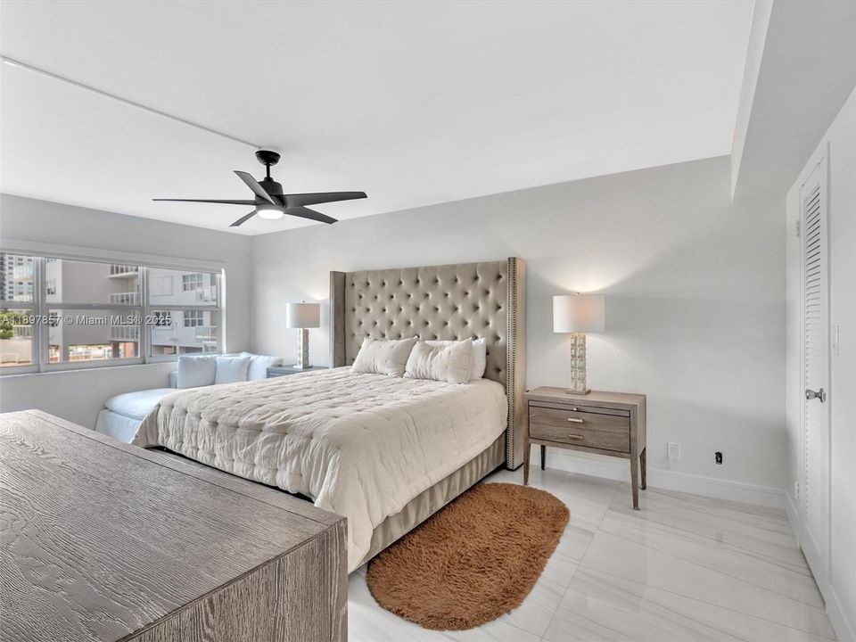 На продажу: $867,000 (3 спален, 2 ванн, 1700 Квадратных фут)