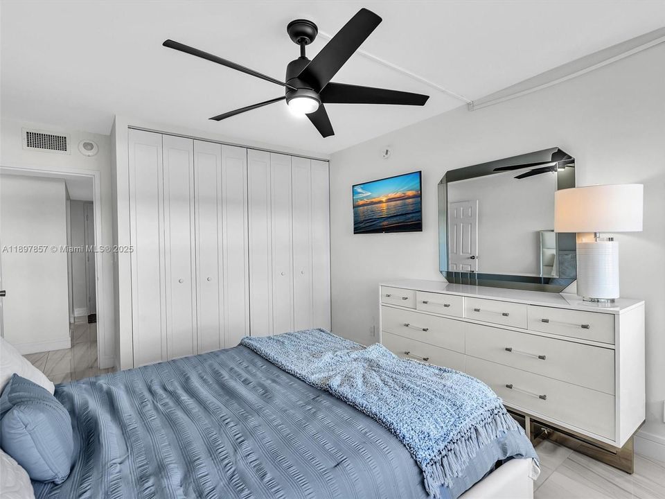 На продажу: $867,000 (3 спален, 2 ванн, 1700 Квадратных фут)