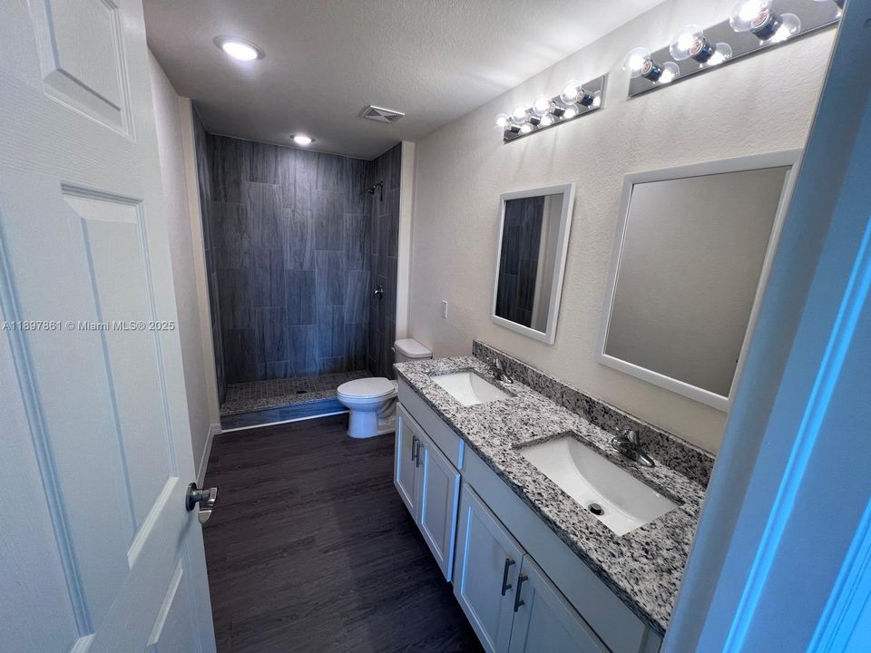 For Rent: $2,100 (3 beds, 2 baths, 0 Square Feet)