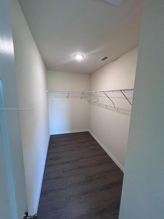 For Rent: $2,100 (3 beds, 2 baths, 0 Square Feet)