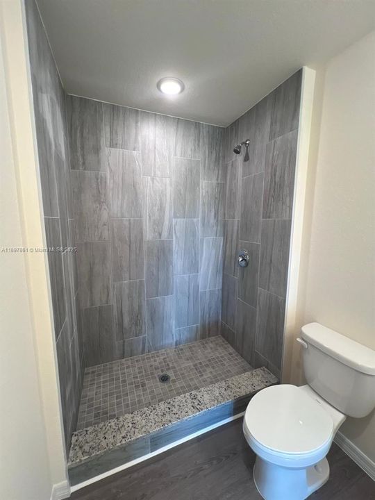 For Rent: $2,100 (3 beds, 2 baths, 0 Square Feet)