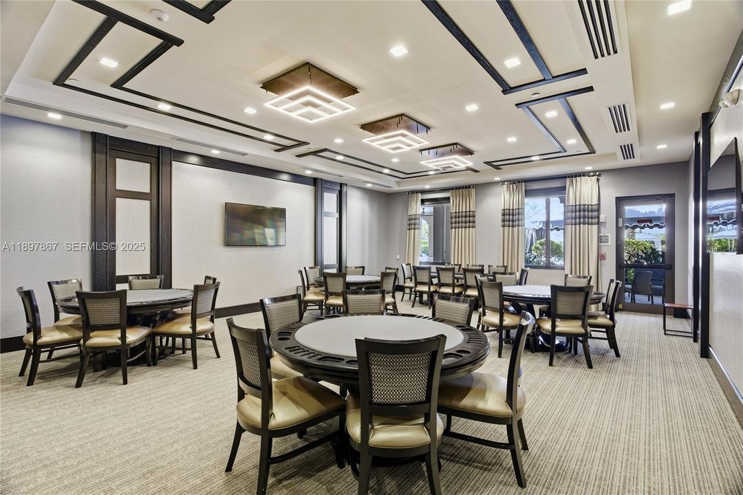 На продажу: $2,350,000 (5 спален, 5 ванн, 3968 Квадратных фут)