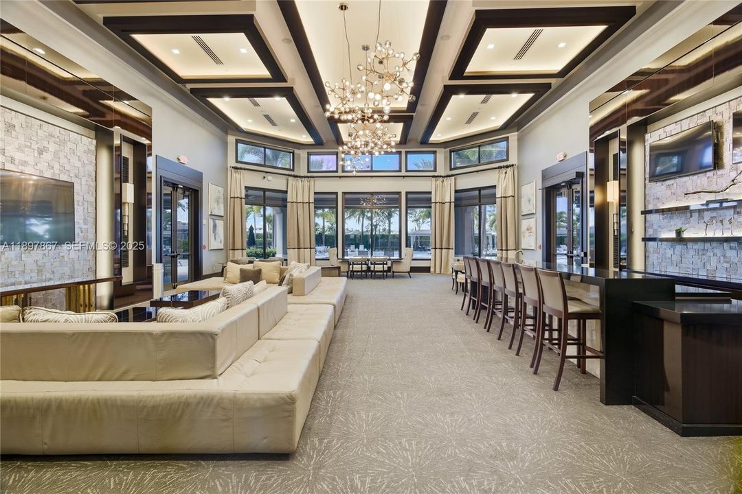 На продажу: $2,350,000 (5 спален, 5 ванн, 3968 Квадратных фут)