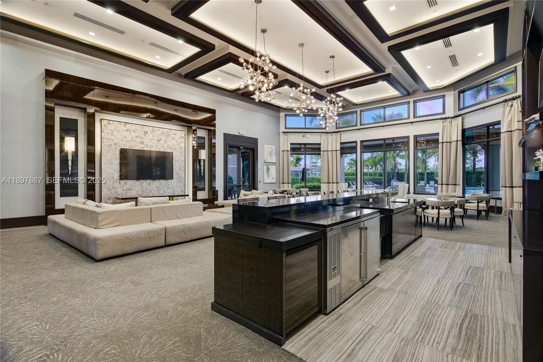 На продажу: $2,350,000 (5 спален, 5 ванн, 3968 Квадратных фут)