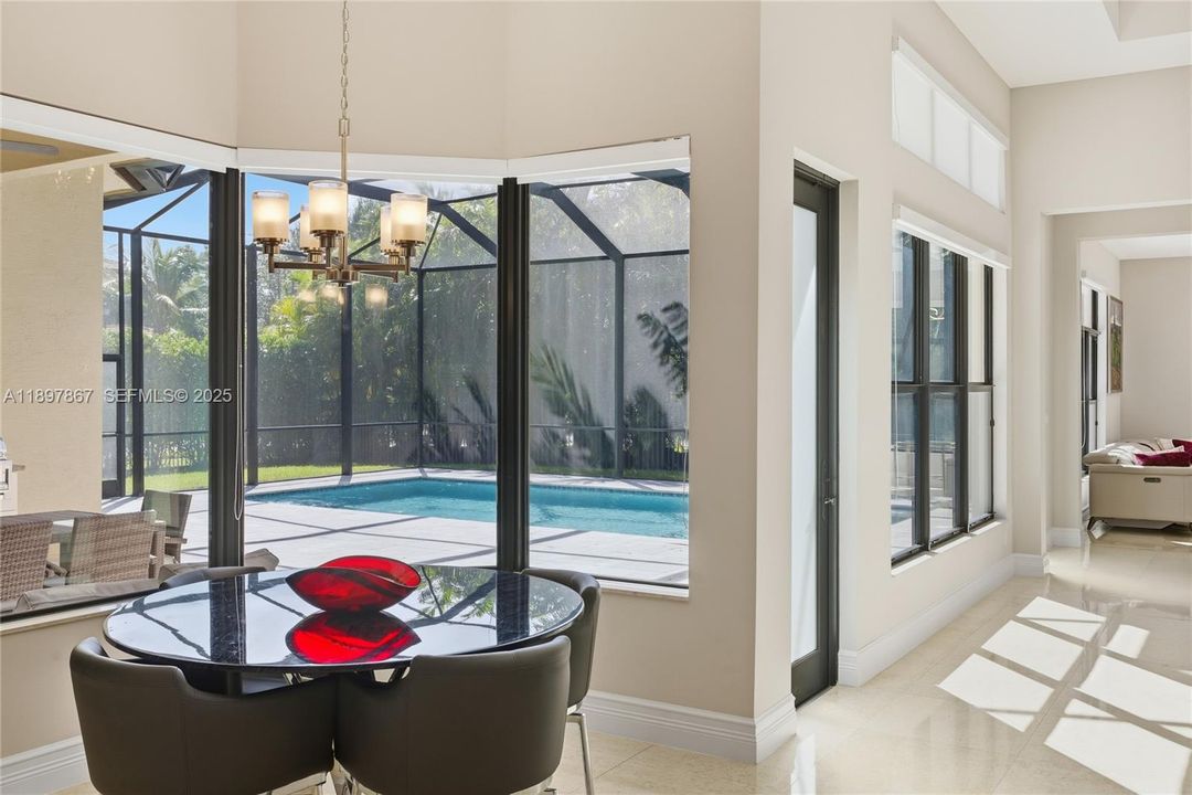 На продажу: $2,350,000 (5 спален, 5 ванн, 3968 Квадратных фут)