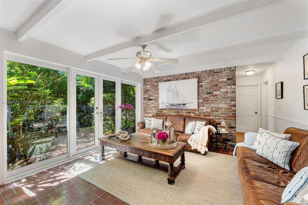 For Sale: $3,500,000 (4 beds, 3 baths, 3163 Square Feet)