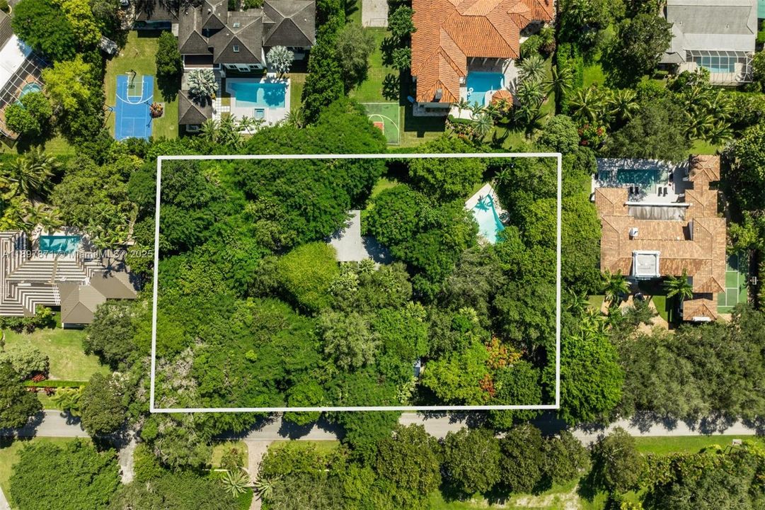 For Sale: $3,500,000 (4 beds, 3 baths, 3163 Square Feet)