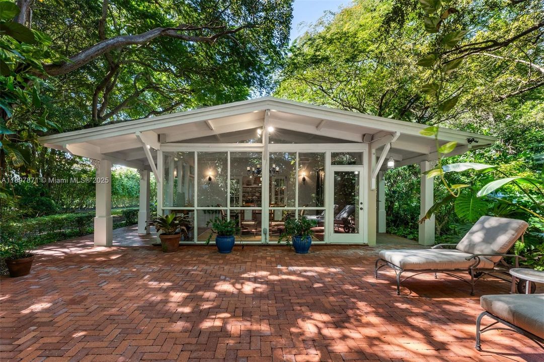 For Sale: $3,500,000 (4 beds, 3 baths, 3163 Square Feet)