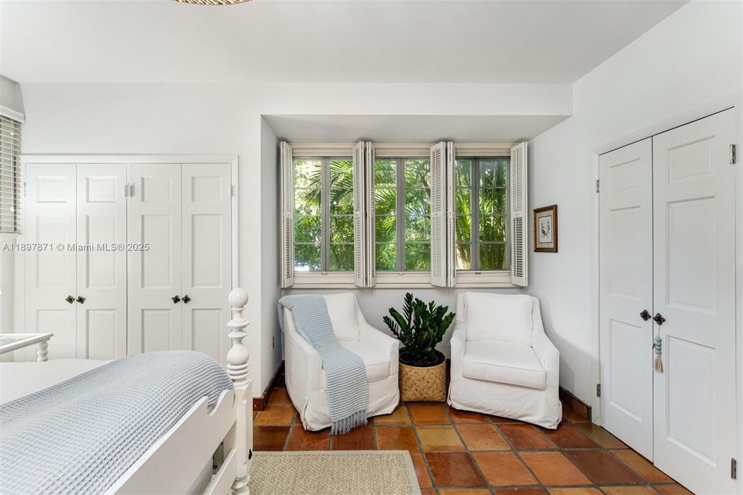 For Sale: $3,500,000 (4 beds, 3 baths, 3163 Square Feet)