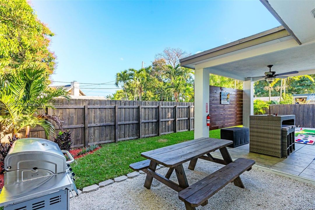 For Rent: $4,450 (4 beds, 2 baths, 2150 Square Feet)