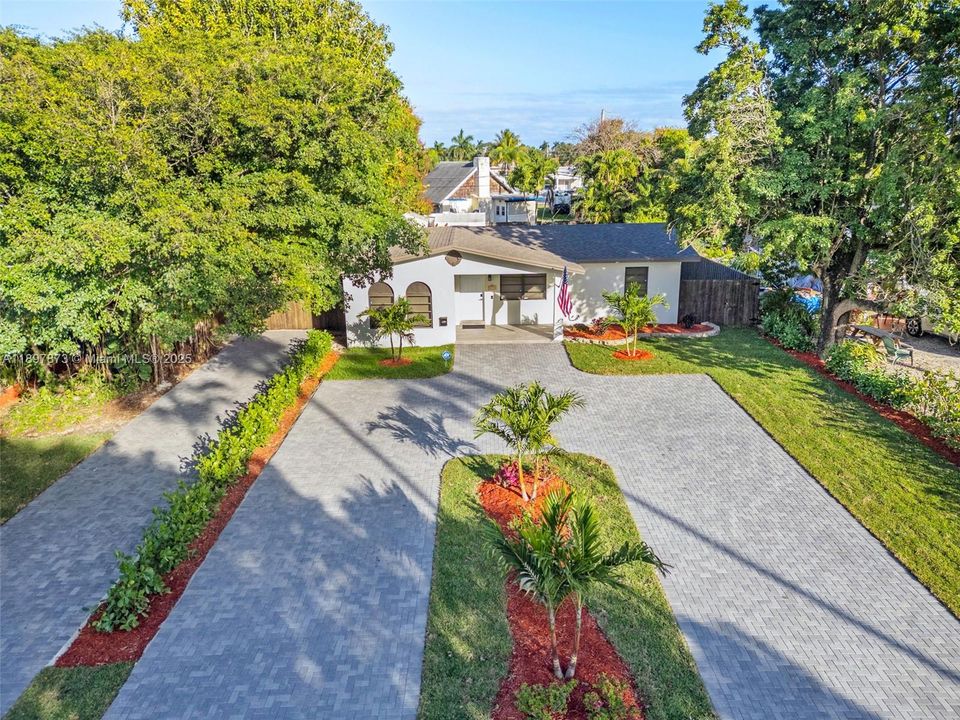 For Rent: $4,450 (4 beds, 2 baths, 2150 Square Feet)