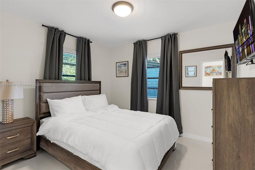 For Rent: $4,450 (4 beds, 2 baths, 2150 Square Feet)