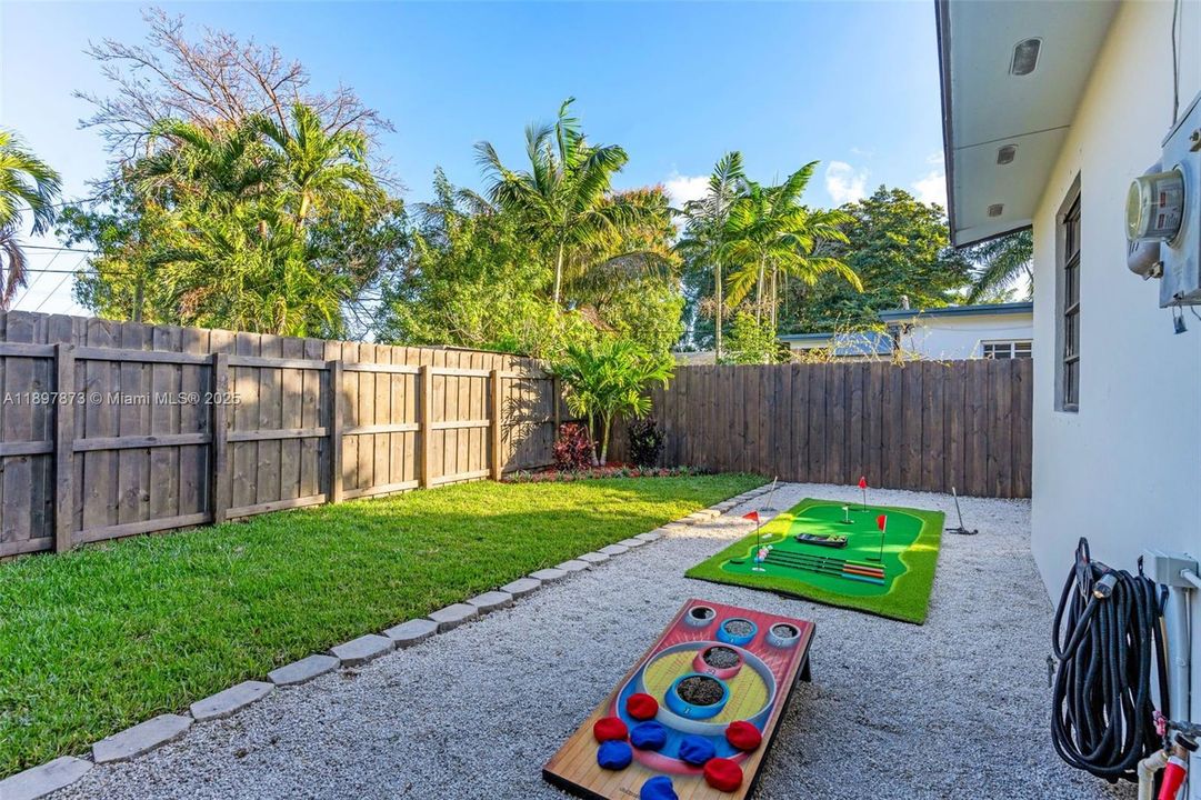 For Rent: $4,450 (4 beds, 2 baths, 2150 Square Feet)