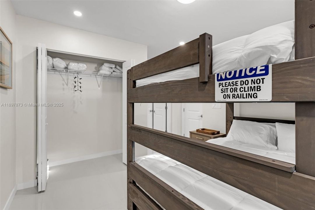 For Rent: $4,450 (4 beds, 2 baths, 2150 Square Feet)