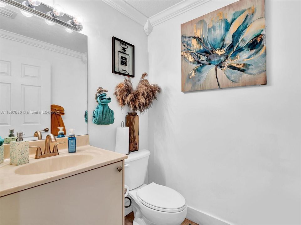 Active With Contract: $460,000 (4 beds, 2 baths, 1848 Square Feet)