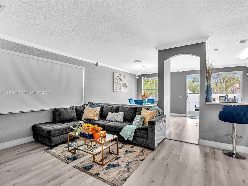 Active With Contract: $460,000 (4 beds, 2 baths, 1848 Square Feet)