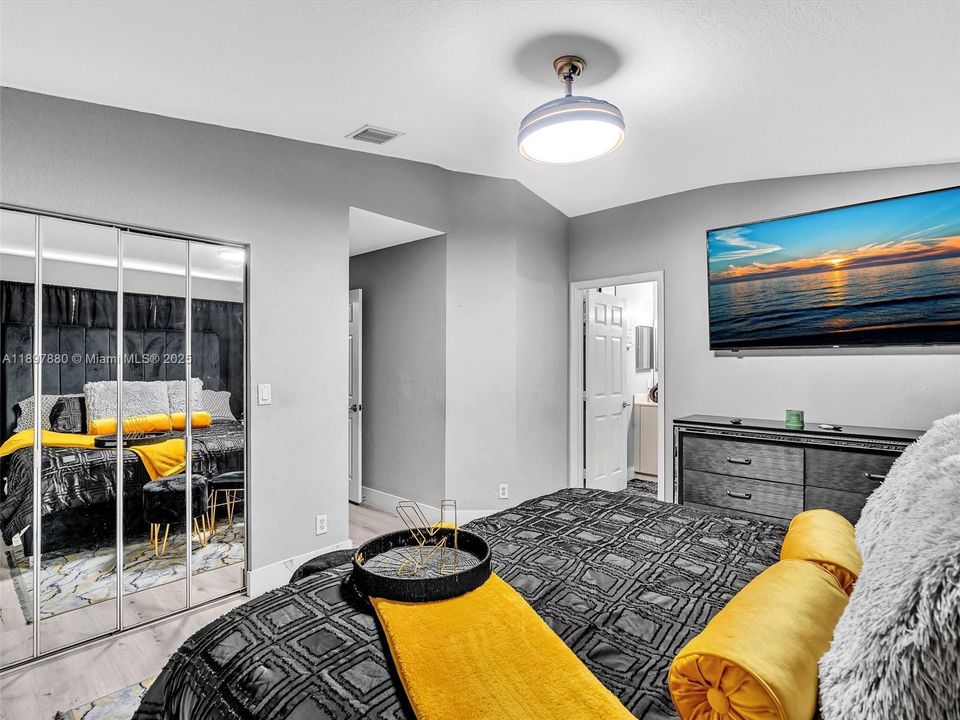 Active With Contract: $460,000 (4 beds, 2 baths, 1848 Square Feet)