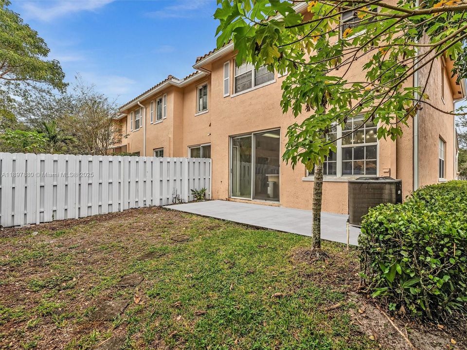 Active With Contract: $460,000 (4 beds, 2 baths, 1848 Square Feet)
