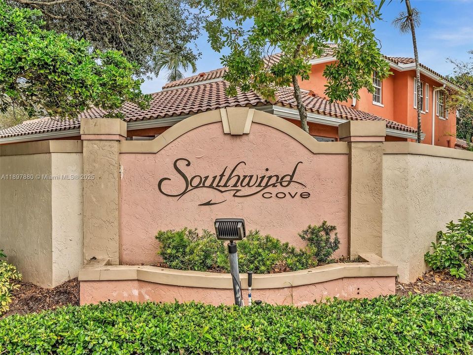 Active With Contract: $460,000 (4 beds, 2 baths, 1848 Square Feet)