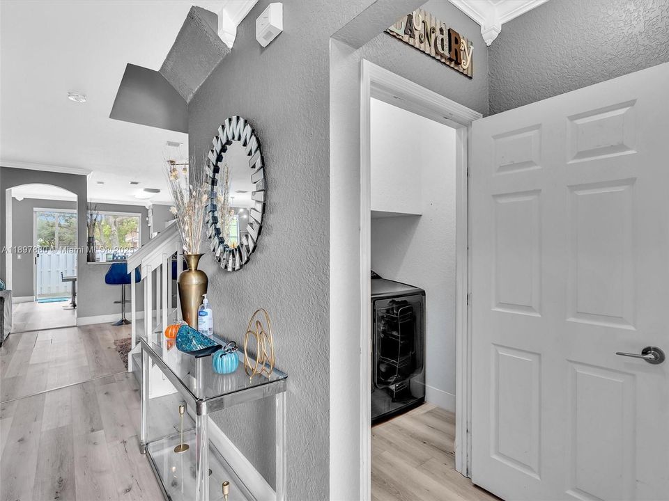 Active With Contract: $460,000 (4 beds, 2 baths, 1848 Square Feet)