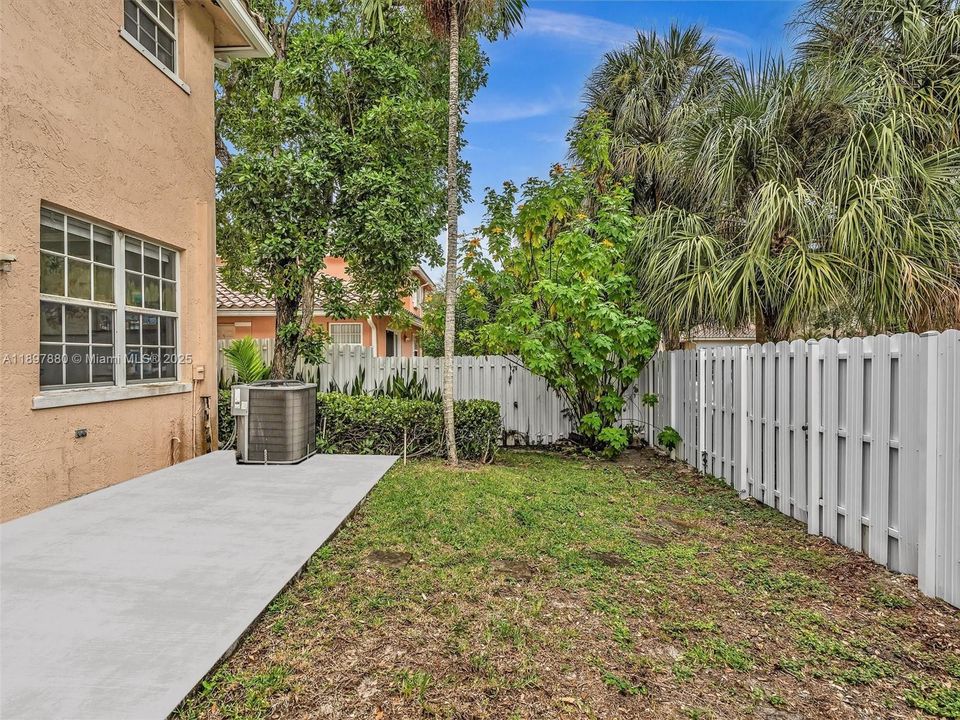 Active With Contract: $460,000 (4 beds, 2 baths, 1848 Square Feet)