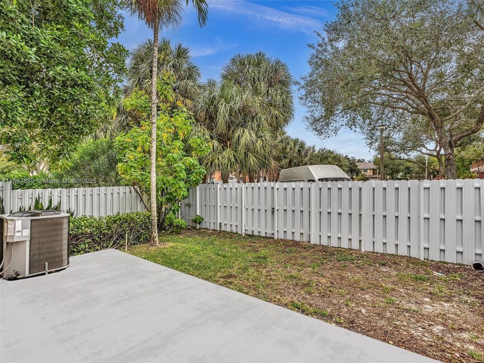 Active With Contract: $460,000 (4 beds, 2 baths, 1848 Square Feet)