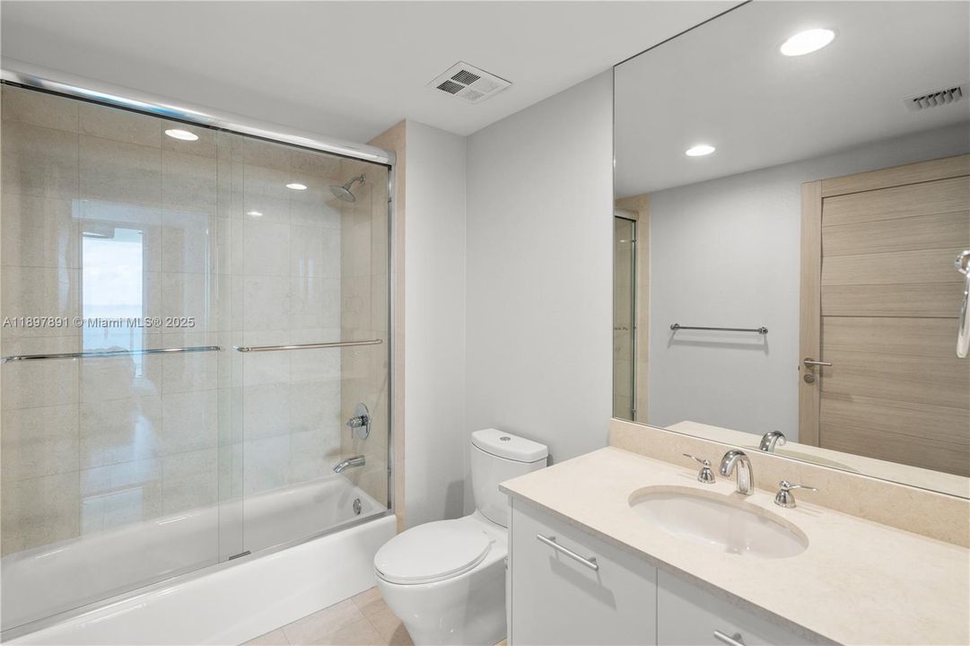 Active With Contract: $2,790,000 (3 beds, 3 baths, 3062 Square Feet)