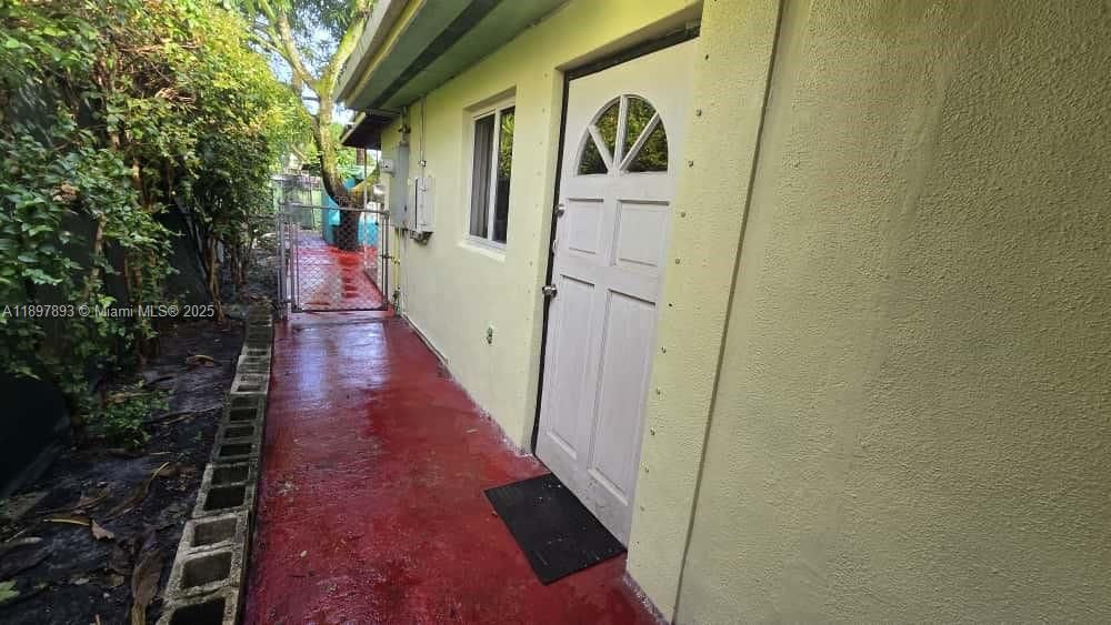 Recientemente alquilado: $1,350 (1 camas, 1 baños, 1911 Pies cuadrados)