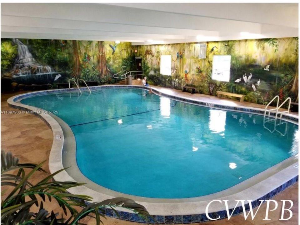 Под контрактом: $1,300 (1 спален, 1 ванн, 585 Квадратных фут)