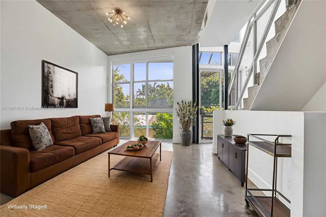 For Sale: $719,000 (3 beds, 3 baths, 2005 Square Feet)