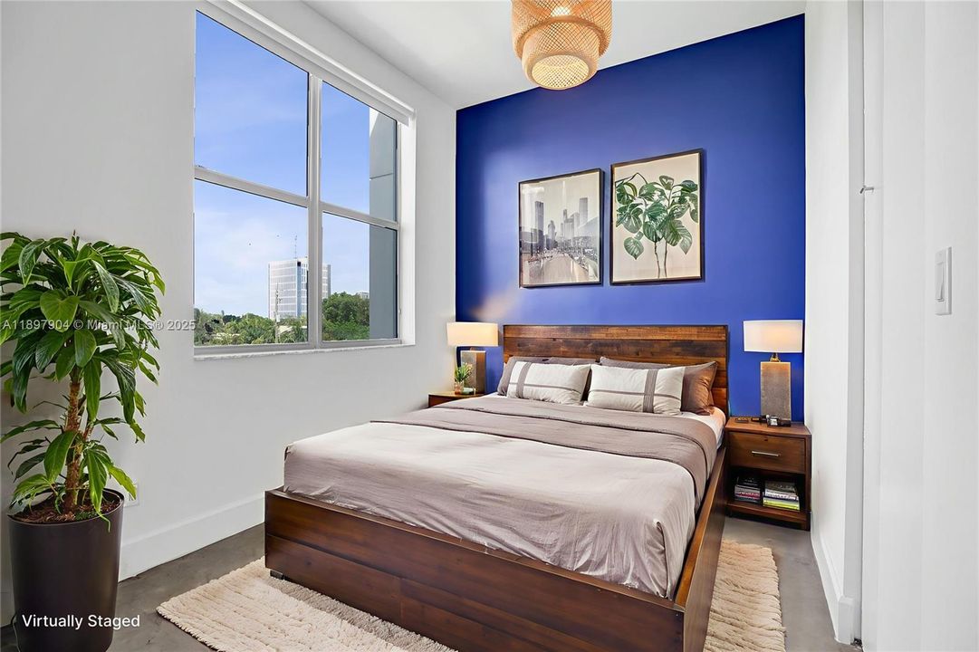 For Sale: $719,000 (3 beds, 3 baths, 2005 Square Feet)