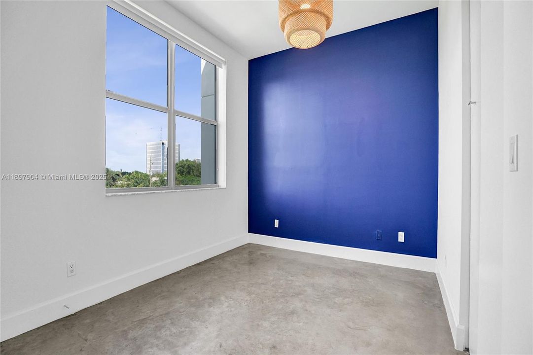 For Sale: $719,000 (3 beds, 3 baths, 2005 Square Feet)