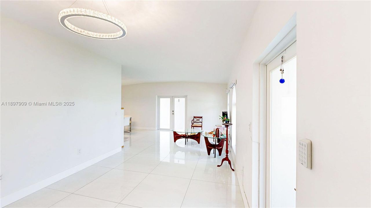 Active With Contract: $510,000 (3 beds, 2 baths, 1629 Square Feet)