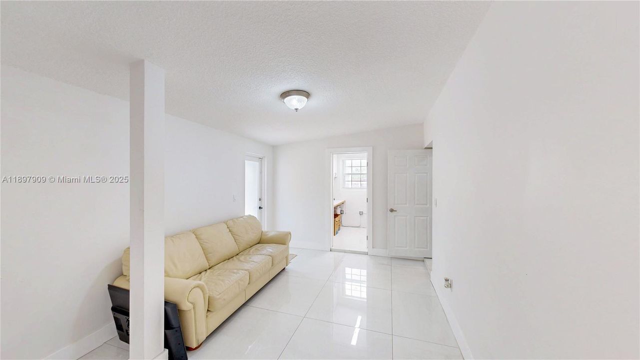 Active With Contract: $510,000 (3 beds, 2 baths, 1629 Square Feet)