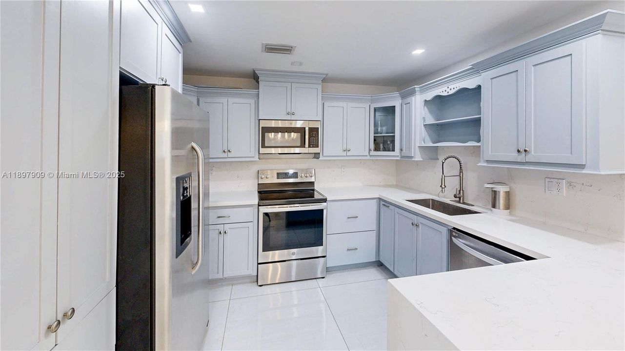 Active With Contract: $510,000 (3 beds, 2 baths, 1629 Square Feet)