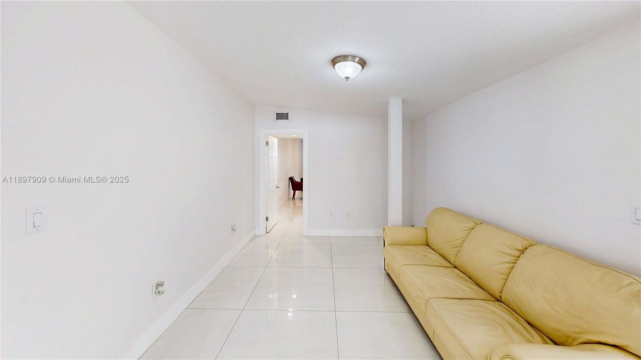 Active With Contract: $510,000 (3 beds, 2 baths, 1629 Square Feet)