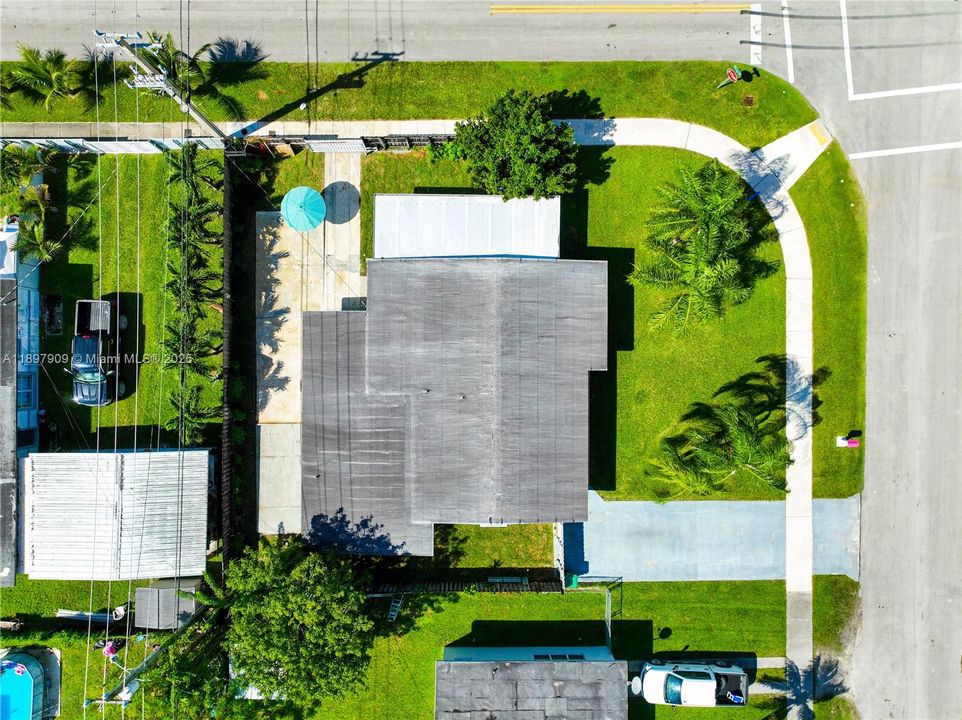 Active With Contract: $510,000 (3 beds, 2 baths, 1629 Square Feet)