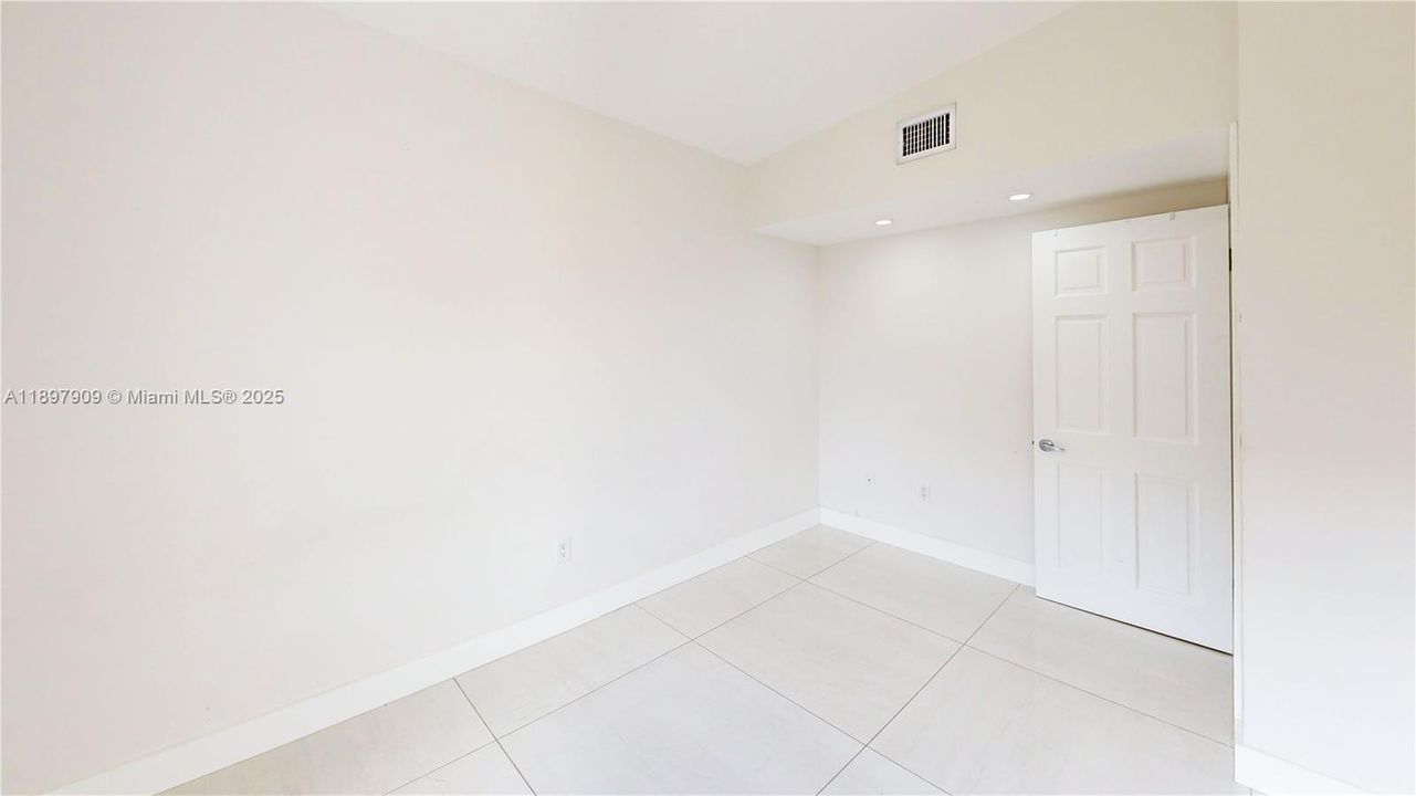 Active With Contract: $510,000 (3 beds, 2 baths, 1629 Square Feet)