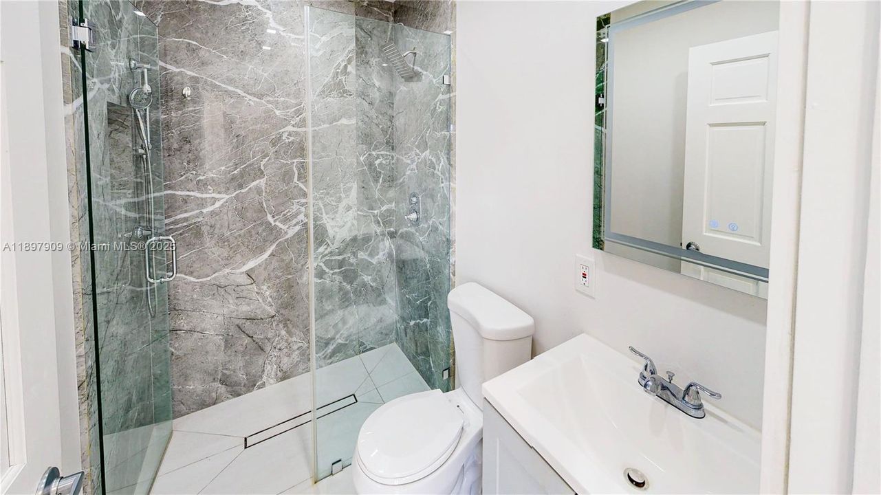 Active With Contract: $510,000 (3 beds, 2 baths, 1629 Square Feet)