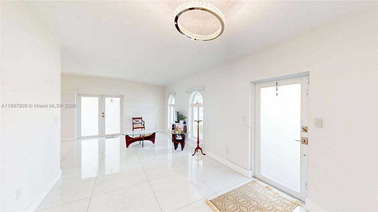 Active With Contract: $510,000 (3 beds, 2 baths, 1629 Square Feet)